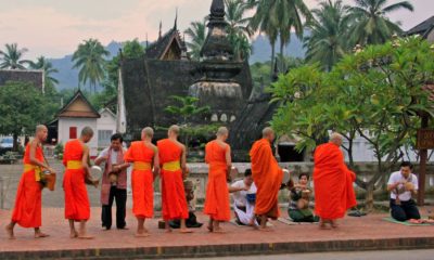 alms-luang-prabang