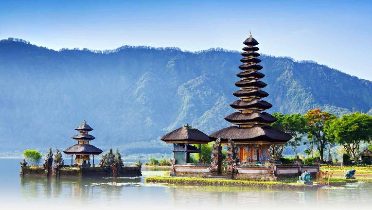 Bali Temple Pura Ulun Danu Bratan