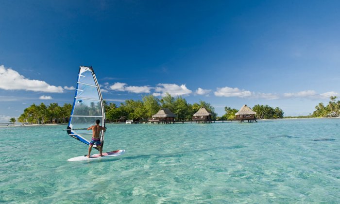 Windsurfing Tahiti